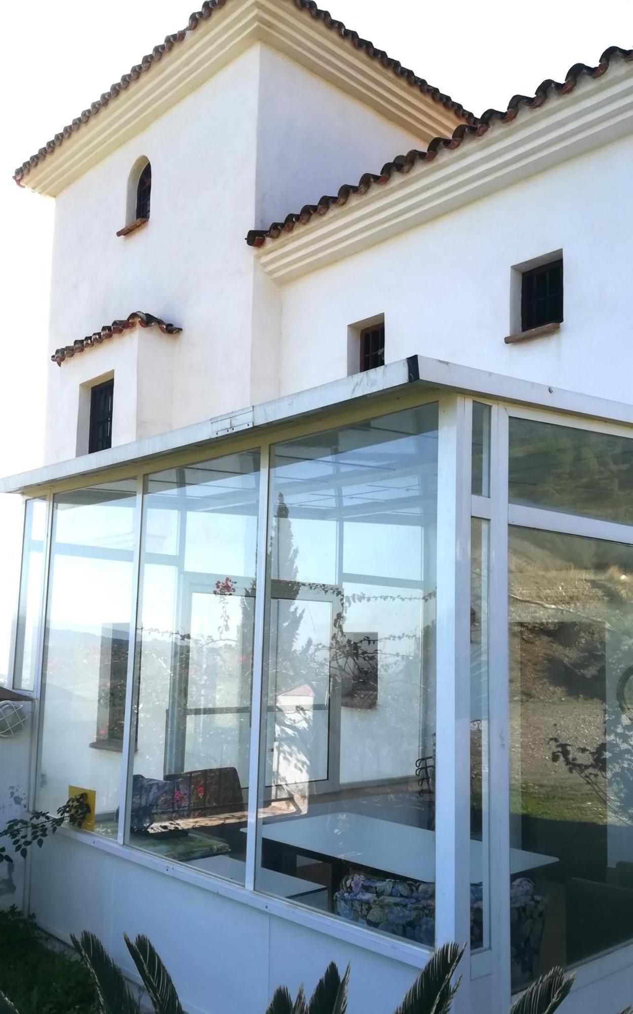 Castle Tower Ground Floor Apartment In Rural Holiday Park 'Cezanne' 톨록스 외부 사진