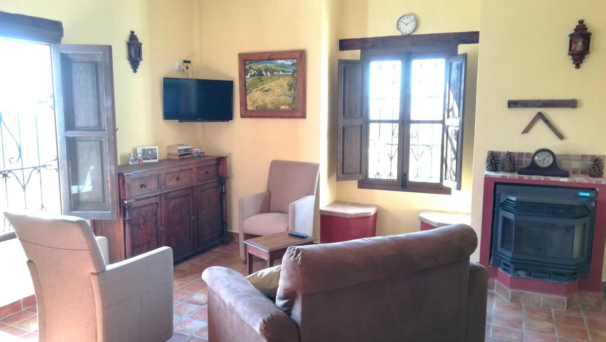 Castle Tower Ground Floor Apartment In Rural Holiday Park 'Cezanne' 톨록스 외부 사진
