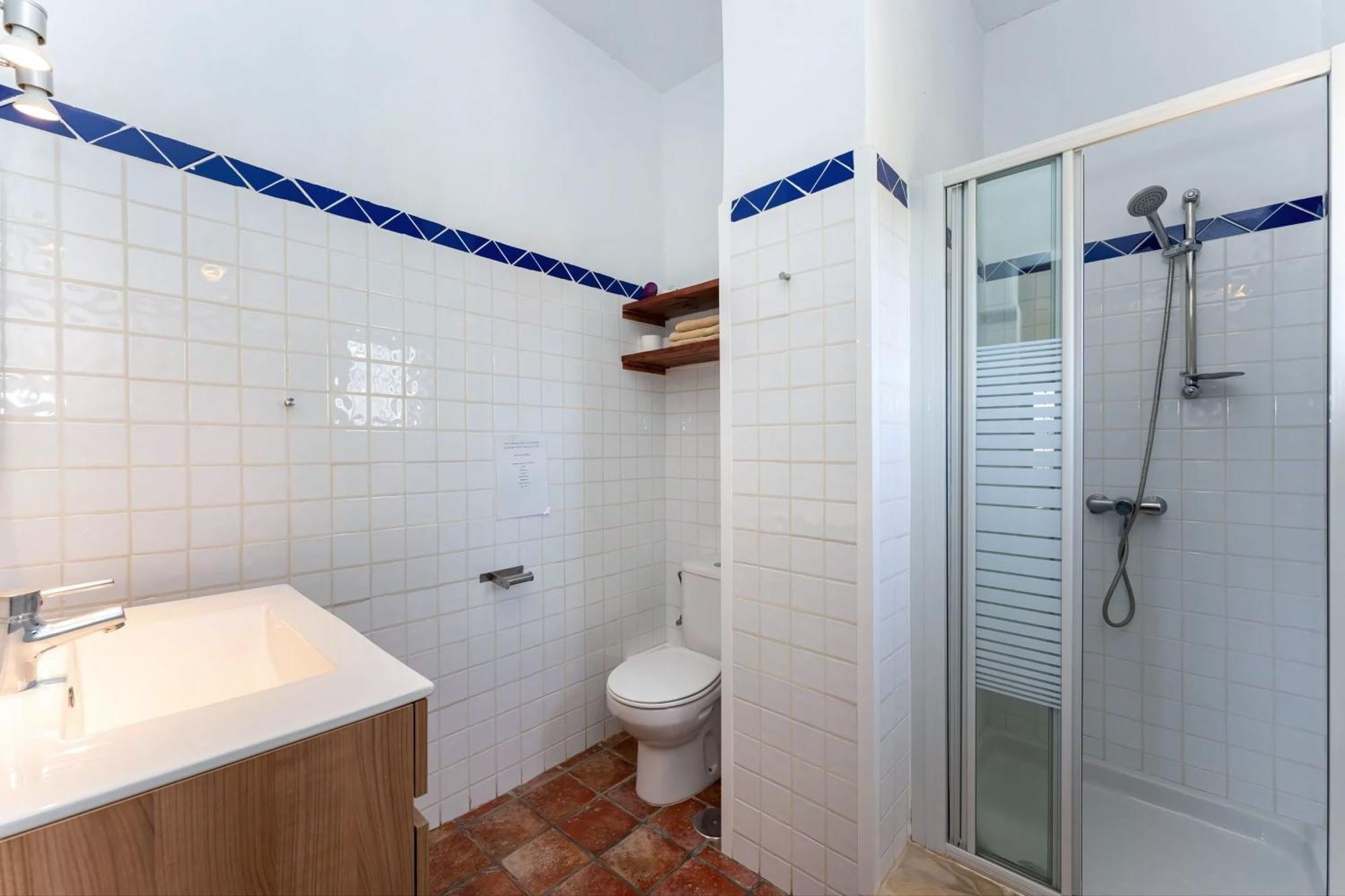 Castle Tower Ground Floor Apartment In Rural Holiday Park 'Cezanne' 톨록스 외부 사진